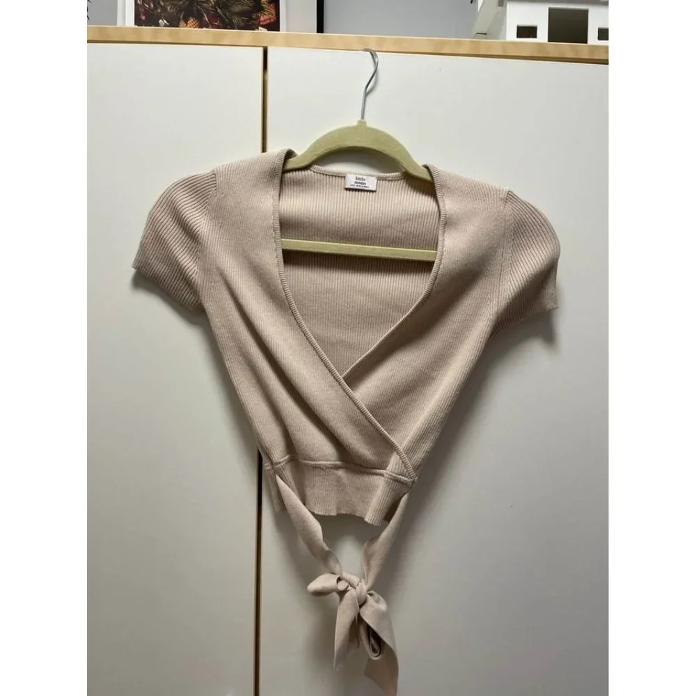New Aritzia Prunella Tie Top - Picture 3 of 4